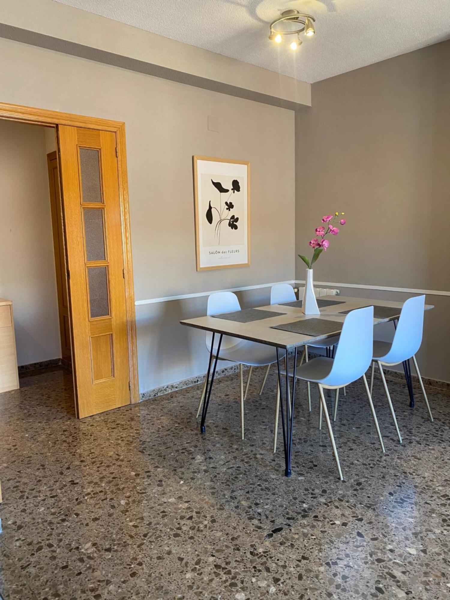 Apartamento Ciencias Y Playa Valencia Luaran gambar