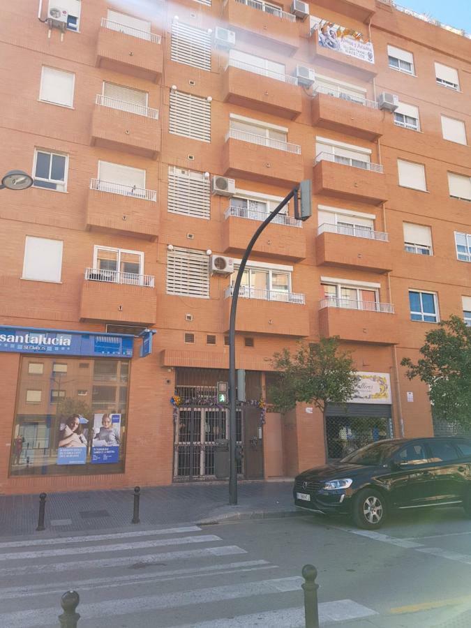 Apartamento Ciencias Y Playa Valencia Luaran gambar